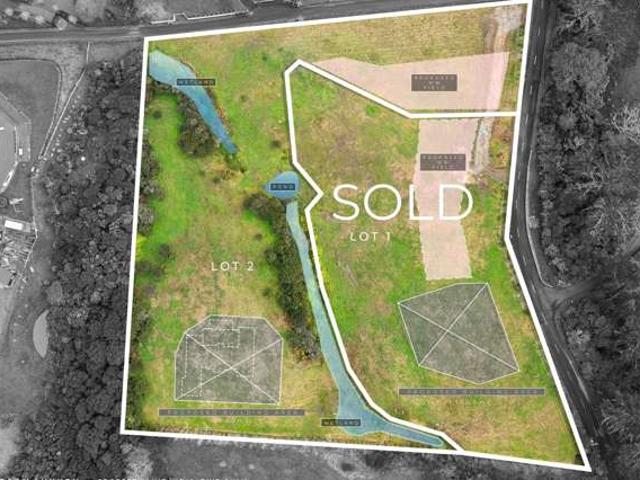 19 Elmore Road, Paremoremo, North Shore City
