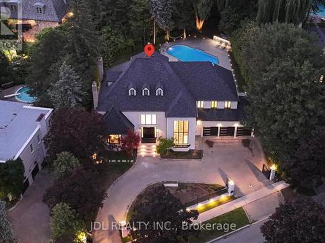 19 Fifeshire Road, Toronto, ON, M2L 2G4 house for lease | Listing ID C13540 | Royal LePage