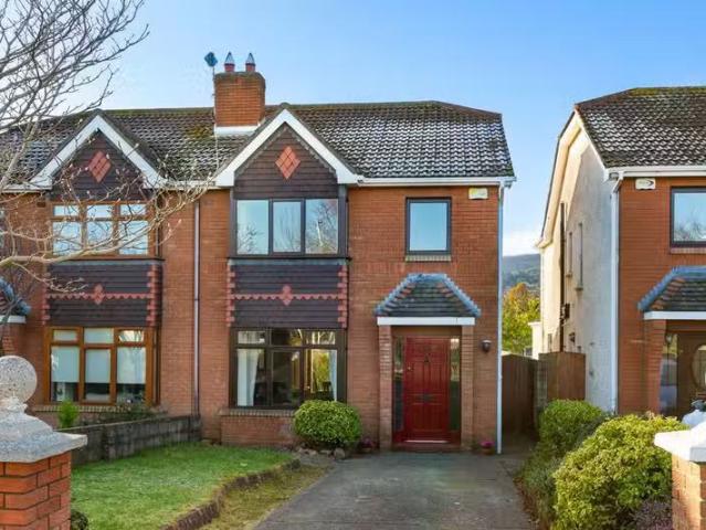 19 Glencairn Drive, The Gallops, Leopardstown, Dublin 18, D18.