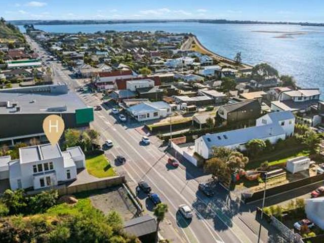 19 Inverness Lane, Redcliffs, Christchurch City