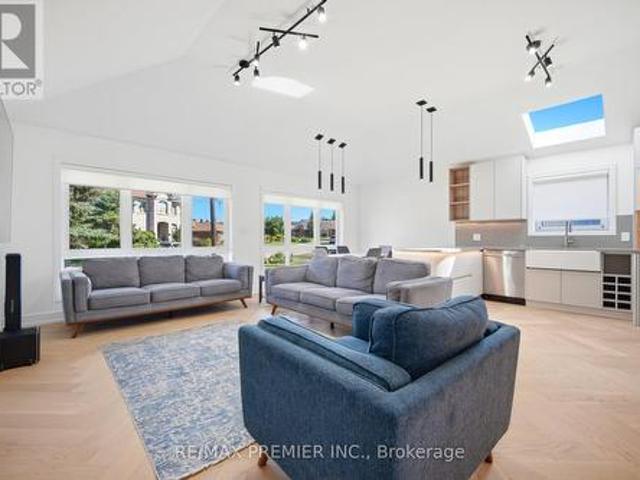 19 Jacinta Drive, Toronto, ON, M6L 1H6 house for sale | Listing ID W13501 | Royal LePage