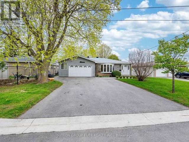 19 Joycelyn Crescent, Halton Hills, ON, L7G 2S5 house for sale | Listing ID W12130 | Royal LePage