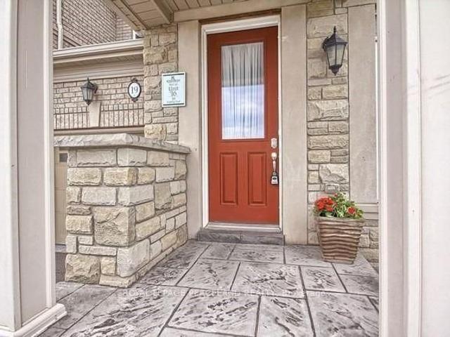 19 Kaitting Trail, Oakville | For Rent @ $3,750 | Condos. Ca