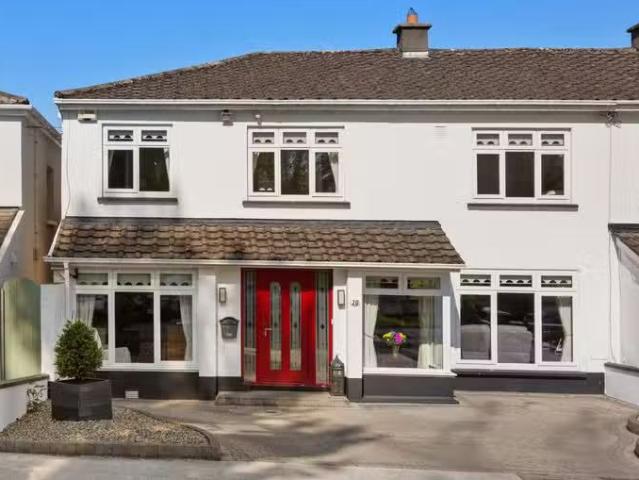 19 Kennington Close, Templeogue, Dublin 6w, D6WFY93 is for sale