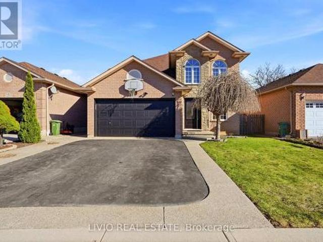 19 Konstantine Court, Hamilton, ON, L9B 2T3 house for sale | Listing ID X13606 | Royal LePage