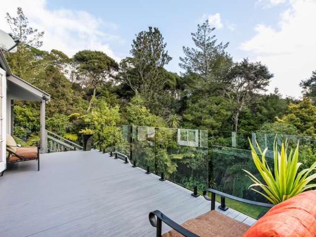 19 Laser Place, Bayview, North Shore City