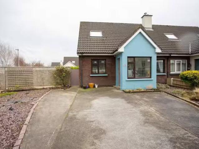 19 Manor Close, Manor Village, Tralee, Co. Kerry, V92T80H is f.