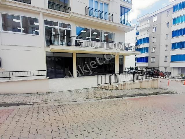 19 Mayıs Bulvarında Prestijli Konumda Satılık 80 M² Köşe Dükkan