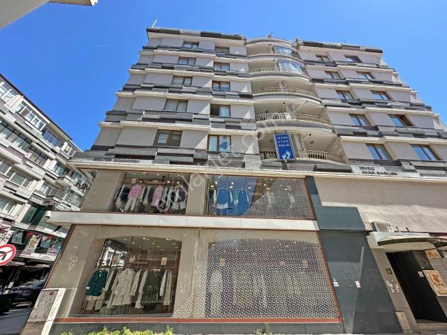 19 Mayıs Mahallesi Çiftlik Caddesinde Satılık 3+1 Daire