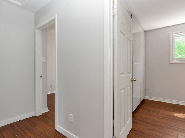 19 Melinda Crescent, Barrie, ON L4N 5T7, Canada 3 Bedroom Apartment for Rent at 19 Melinda Cres, Barrie, ON L4N 5T7 Allandale