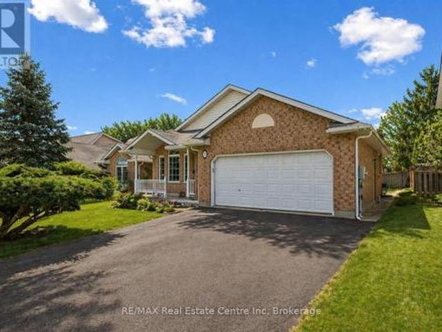 19 Merganser Drive, Guelph Kortright Hills, ON, N1C 1C8 house for sale | Listing ID X13563 | Royal LePage