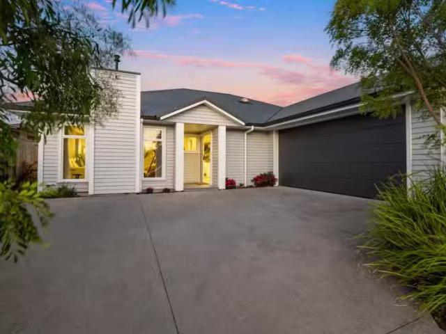 19 Puhirake Crescent, Pyes Pa, Tauranga