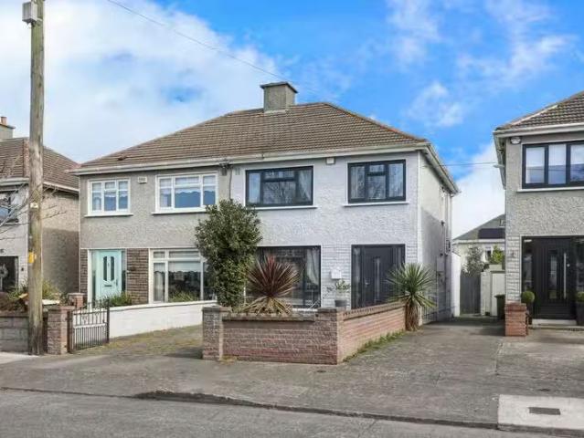19 Riverside Grove, Clonshaugh, Dublin 17, D17V076 is for sale