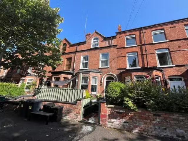 19 Rosemount Gardens