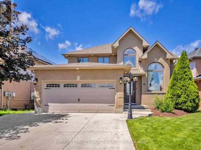 19 Sonata Avenue, Hamilton, ON, L9C 7T9 house for sale | Listing ID X13425 | Royal LePage