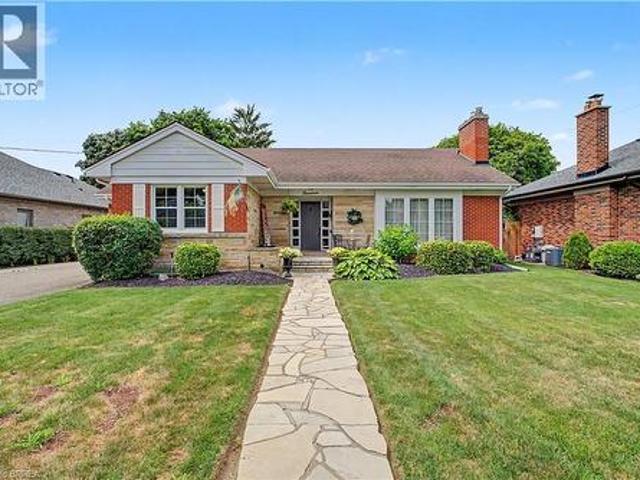 19 Springfield Drive, Brantford, ON, N3R 1N1 house for sale | Listing ID 40844 | Royal LePage