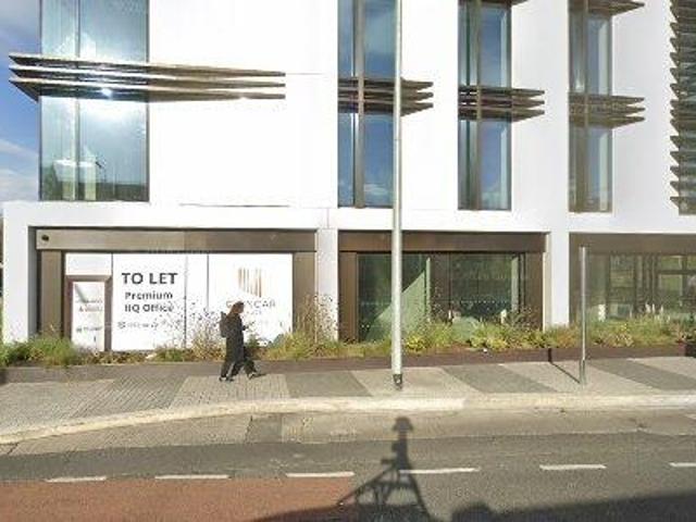 1 m2 office space for sale in Dublin 4