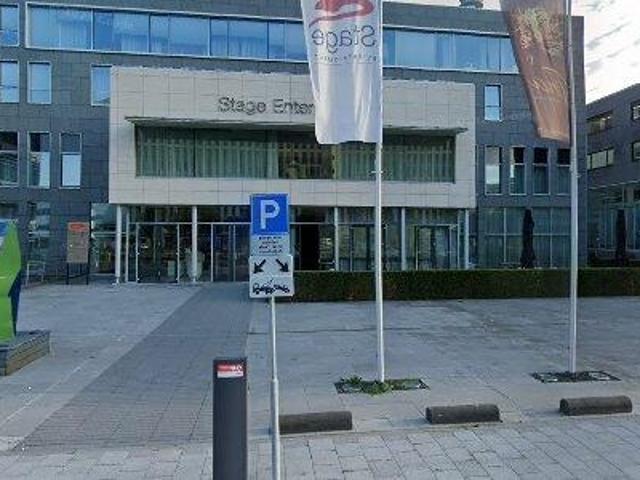1 m2 coworking space for rent in Amsterdam Zuideramstel