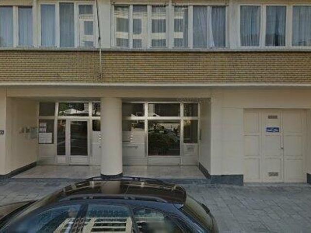 1 m2 coworking space for rent in Brussels Etterbeek