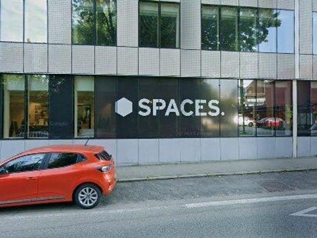 1 m2 coworking space for rent in Brussels Oudergem