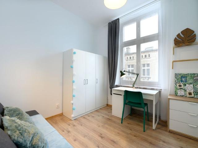 1 maja 15 111 m², Łódź
