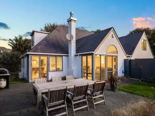 1 Manuka Avenue, Woburn, Lower Hutt City