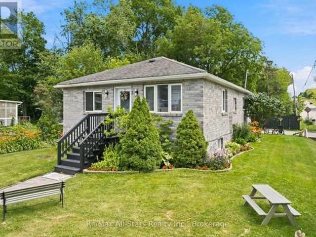 1 Maple Grove Street, Whitchurch Stouffville, ON, L4A 7X3 house for sale | Listing ID N13543 | Royal LePage
