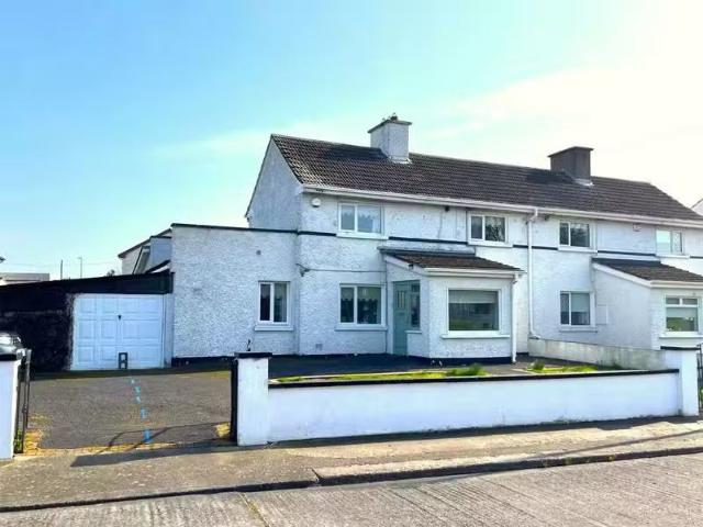 1 Marian Park, Dublin 13, Baldoyle, Dublin 13, D13R220 is for.