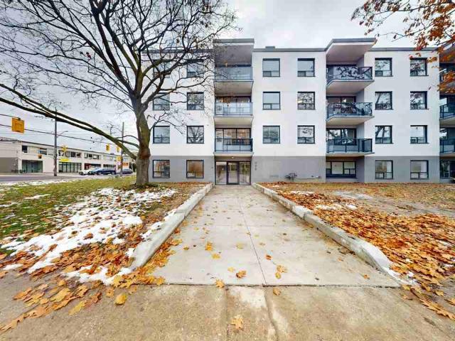 1 Marquette Ave Studio Apartment for Rent at 1 Marquette Ave, Toronto, ON M6A 1X8 Englemount Lawrence