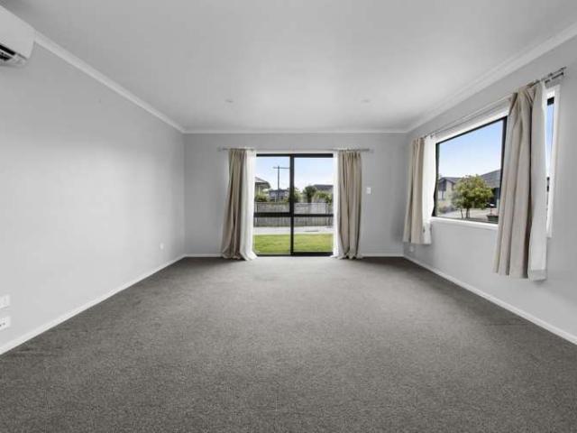 1 McCorquindale Drive, 2743, Hamilton City
