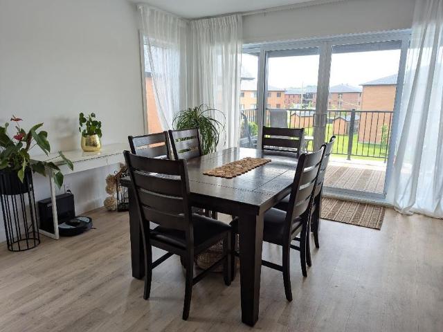 1 MOIS GRATUIT * GRAND 5½ LUXUEUX 2025 QUARTIER TRANQUILLE