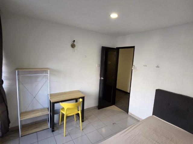 1 Month Deposit0 Deposit Hotel Newton Seksyen U6 Shah Alam Room Rent with Private BathroomLocation NearbyEconsave