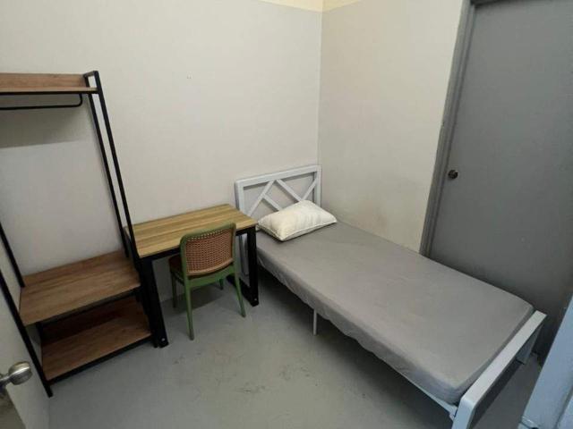 1 Month Deposit0 Deposit Nuevo Hostel Seksyen 33 Shah Alam Room RentLocation NearGiant, Kesas Highway
