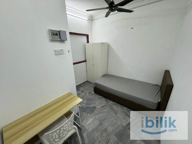 1 MONTH DEPOSIT 5 10 min drive to 1 Utama, IKEA, The Curve, Centrepoint Near to MRT/LRT Bandar Utama