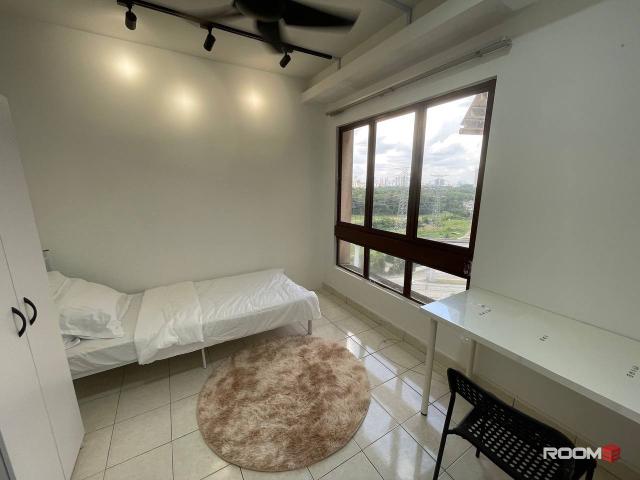 1 Month Deposit Medium Room for Rent in SS2, Walking Distance to The Hub