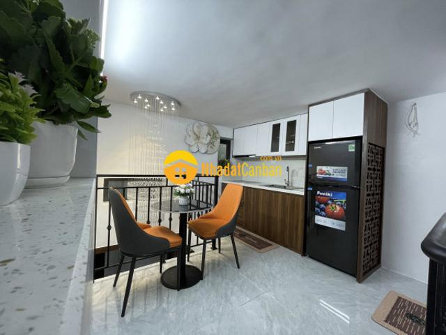 1 nhà ra phố trung tâm đống đa 6 tầng đẹp long lanh về ở luôn
