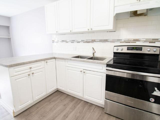 1 Ormond St N, Thorold Bachelor Apartments for Rent