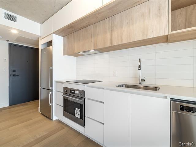 1 Av. Viger O