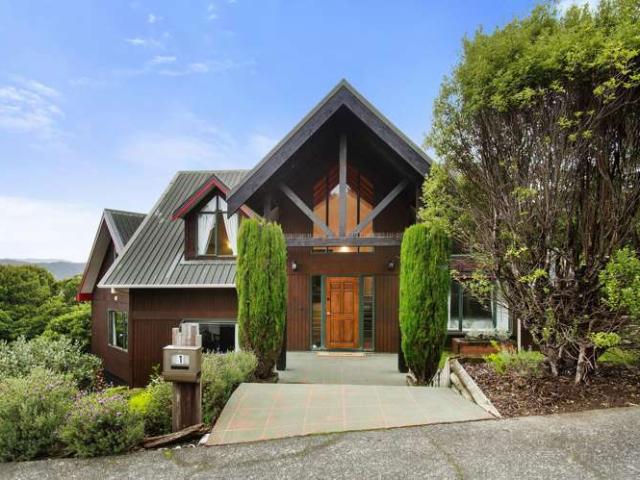 1 Avonlea Grove, Belmont, Lower Hutt City