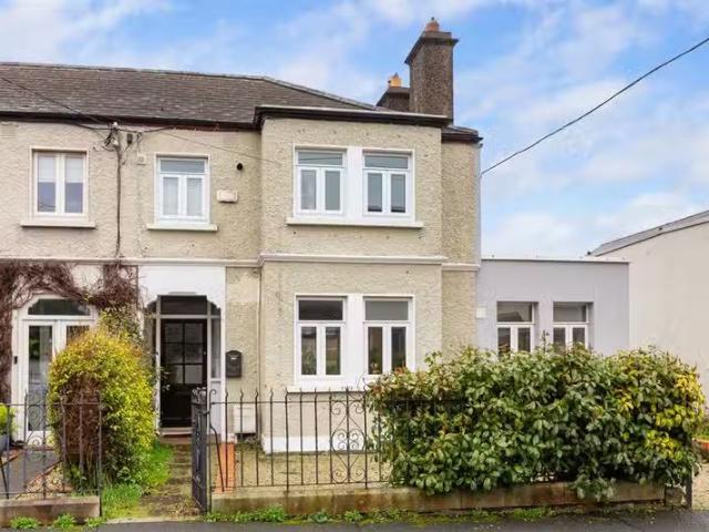 1 Ard Lorcain Villas, Glenalbyn Road, Stillorgan, Co. Dublin.