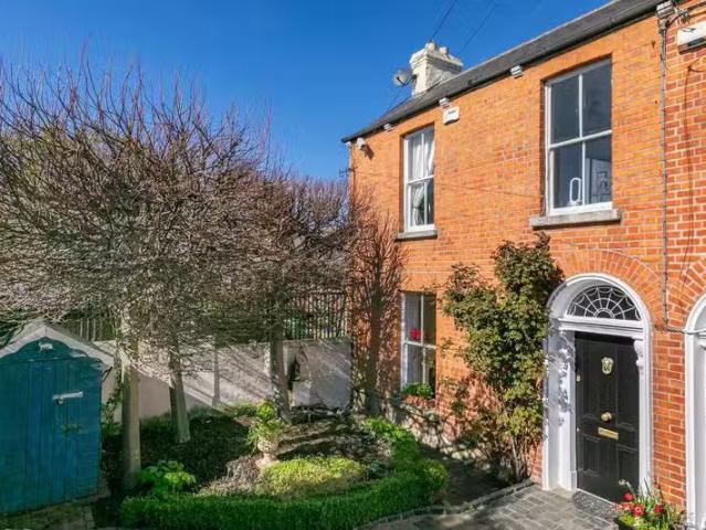 1 Bushfield Place, Donnybrook, Dublin 4, D04C4A0 is for sale