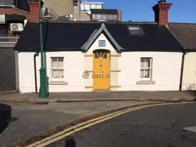 1 Ballsbridge Avenue, Dublin 4 is for rent