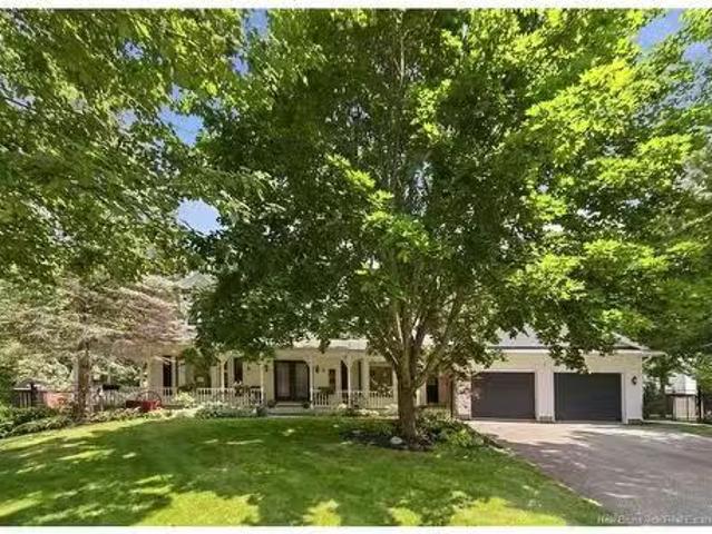 1 Basswood Crt, Moncton, NB, E1G 2E5 house for sale Listing.