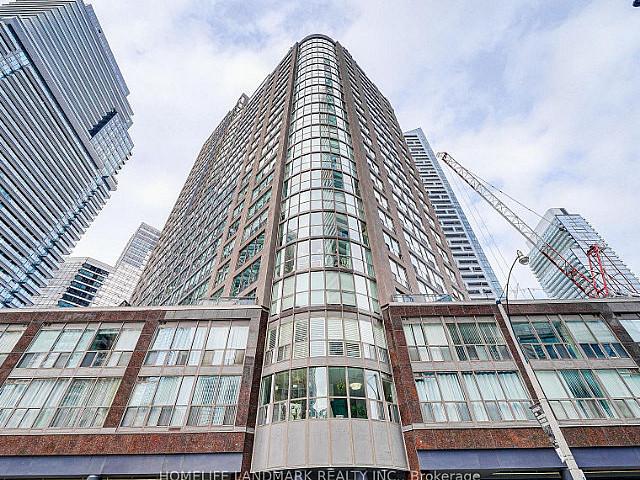 1 Bathrooms 2 Bedrooms Yonge/wellesley/bay