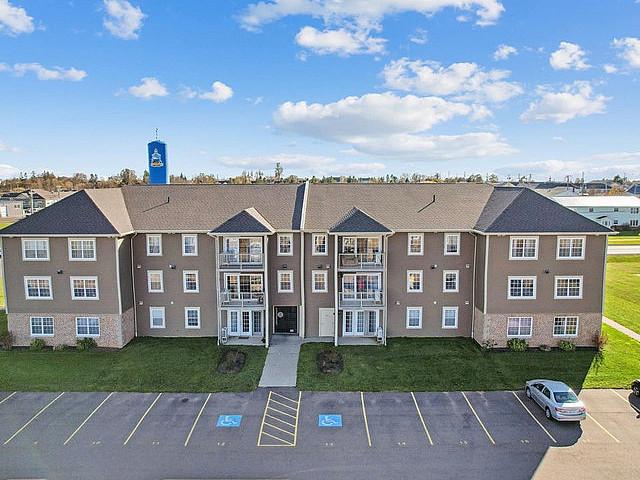 1 Bdrm Available At 324 326 Pope Road, Summerside