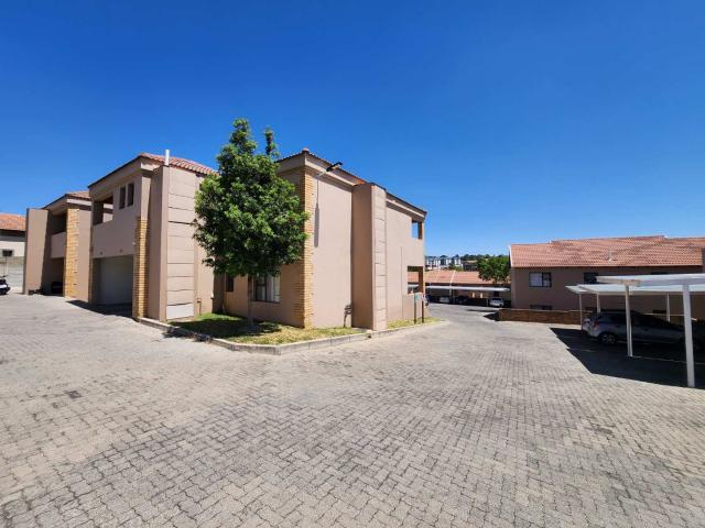 1 Bed 1 Bath 1st floor Apartment to Rent