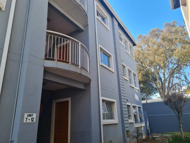 1 Bed 1 Bath 1st Floor Apartment to rent