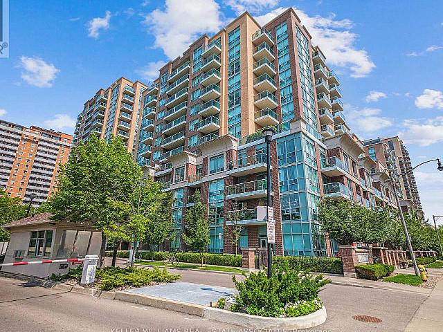 1 Bed, 1 Bath Condo Located At Dundas/bloor