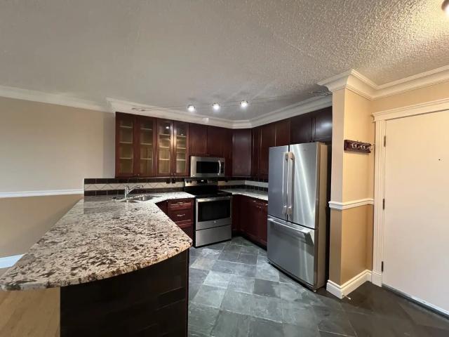 1 bed. 1 bath. Apartment Bright & Spacious