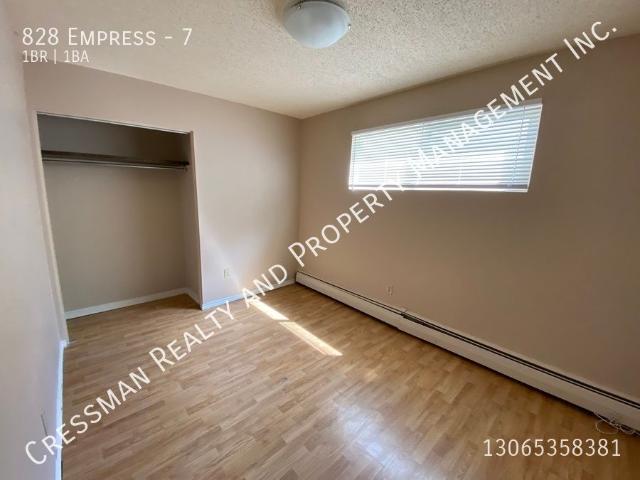 1 bed 1 bath APARTMENT located in Rosemont, Regina, SK